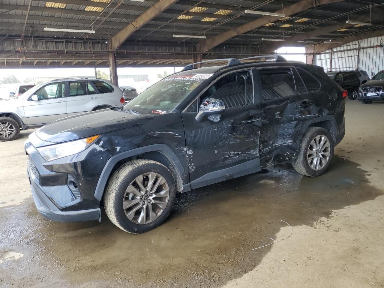 2019 TOYOTA RAV4 XLE P
