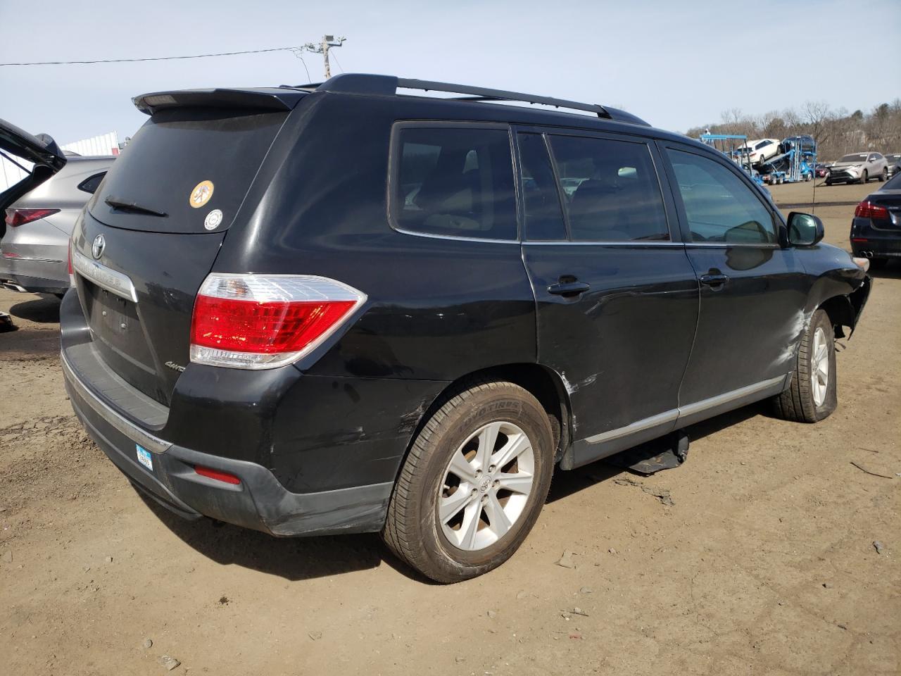 2011 TOYOTA HIGHLANDER - Image 3