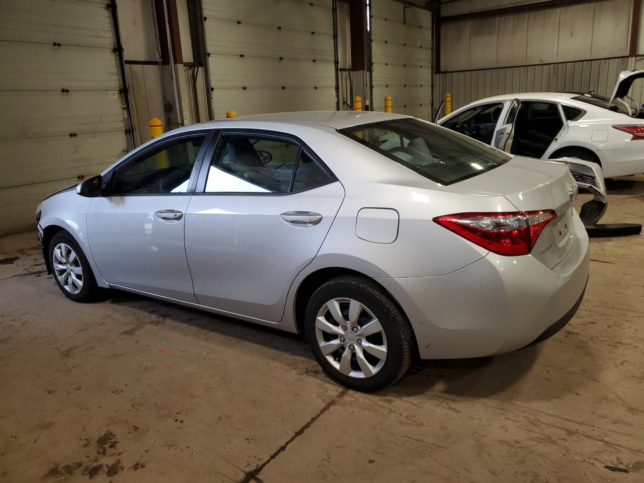 2015 TOYOTA COROLLA L - Фото 2