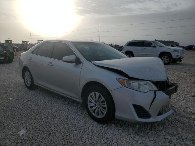 2014 TOYOTA CAMRY L - Image 4