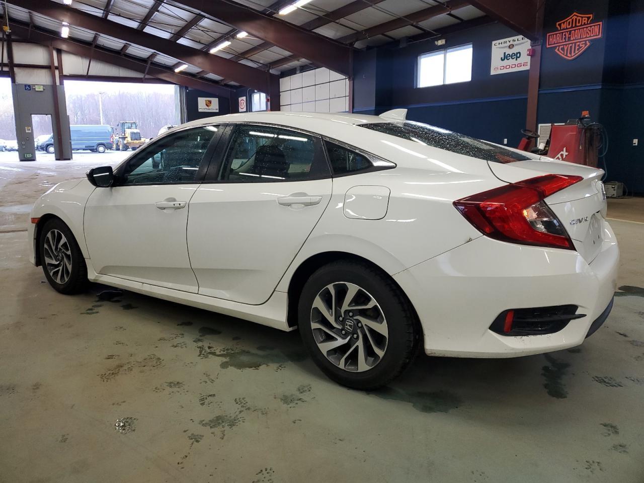 2018 HONDA CIVIC EX - Image 2