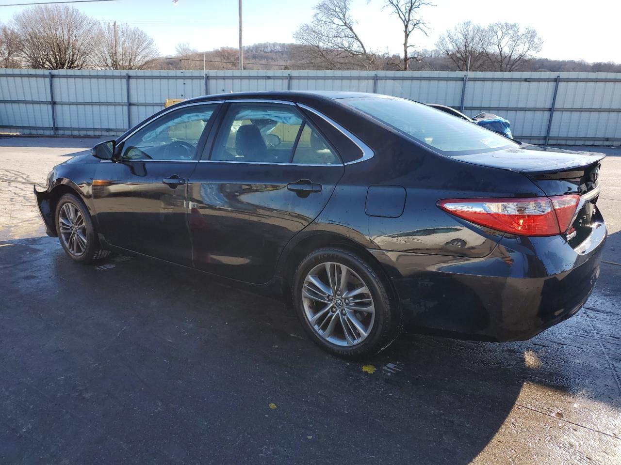 2015 TOYOTA CAMRY LE - Image 2