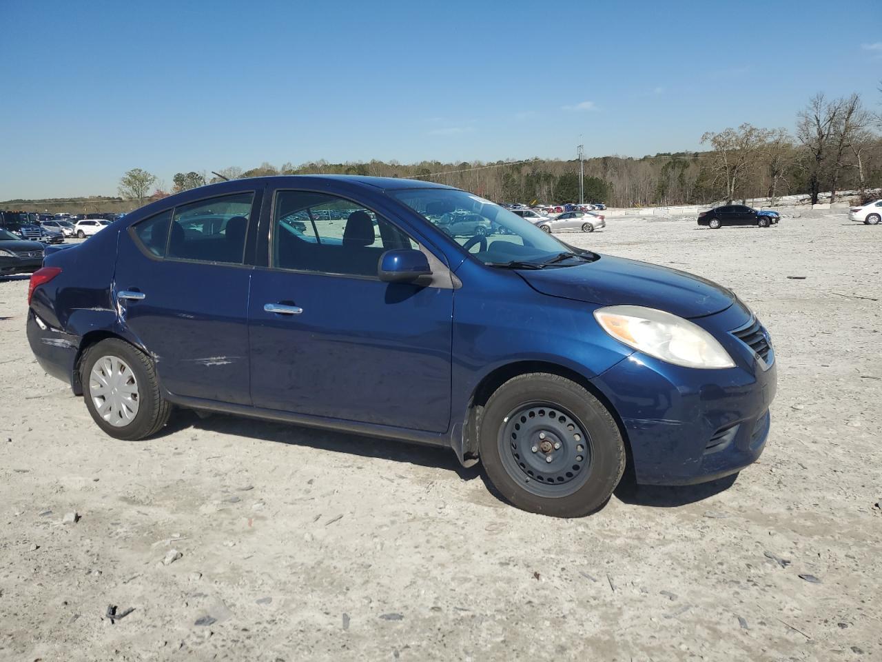 2014 NISSAN VERSA S - Image 4