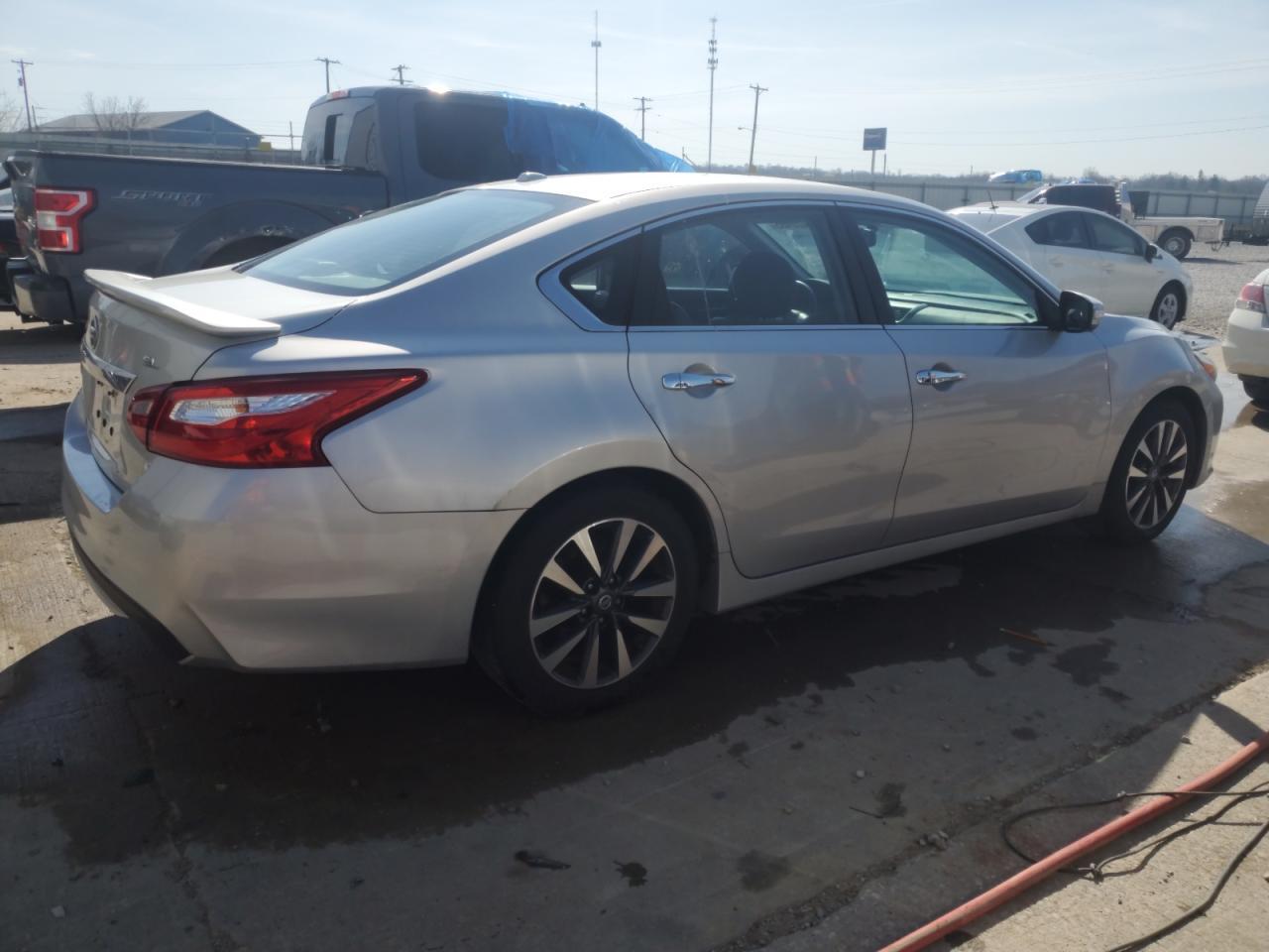 2017 NISSAN ALTIMA 2.5 - Image 3