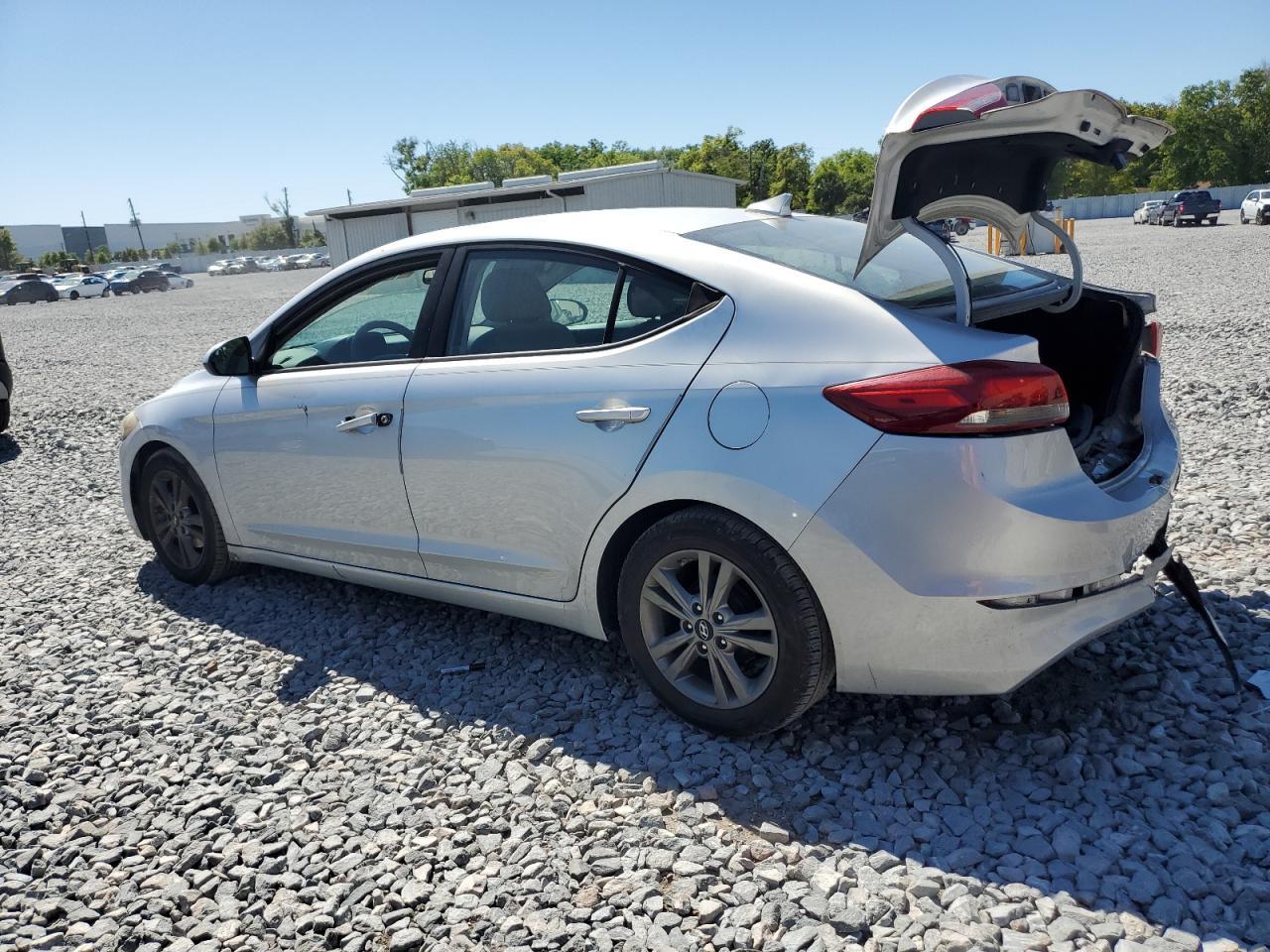 2017 HYUNDAI ELANTRA SE - Image 2