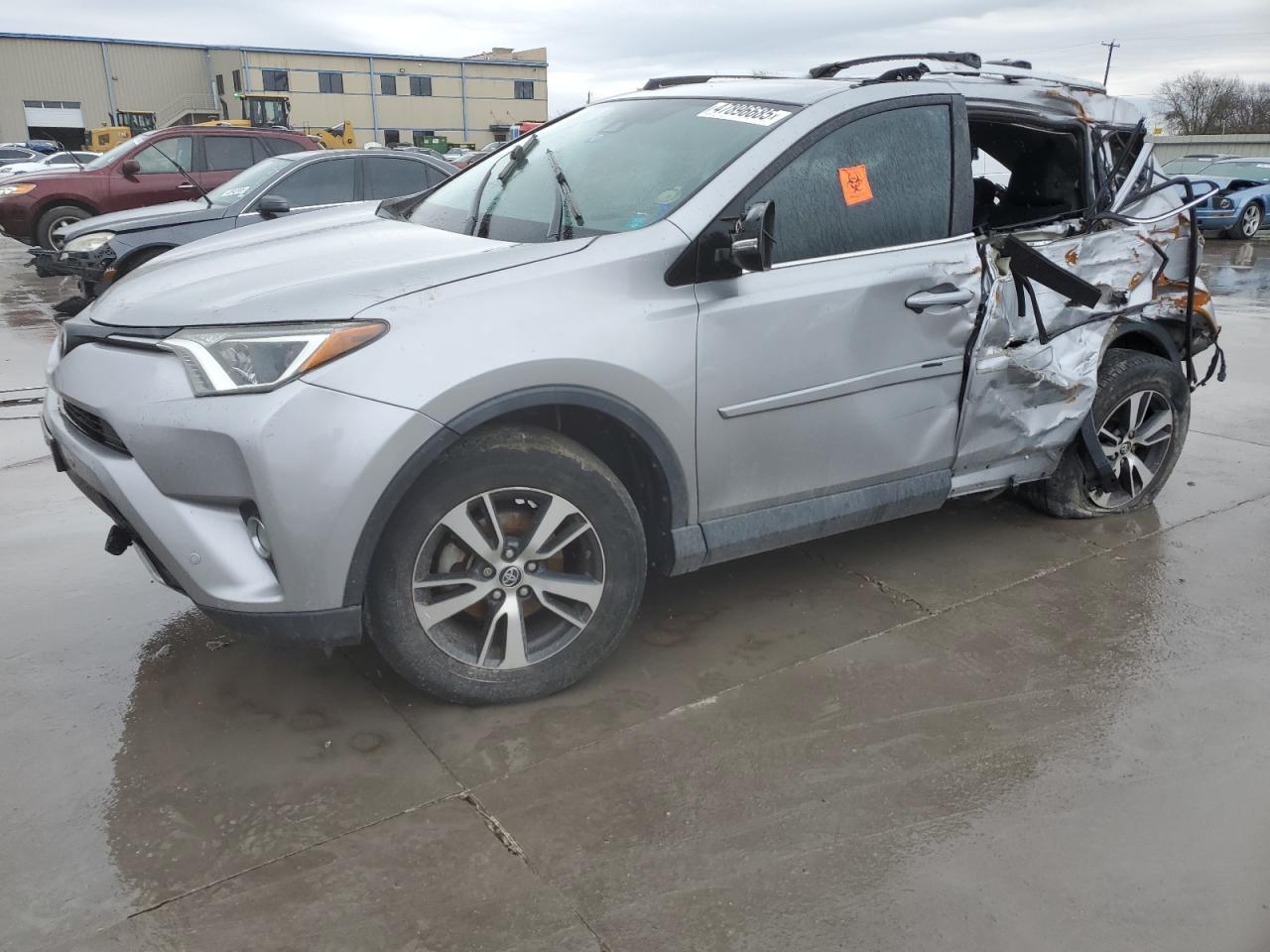 2016 TOYOTA RAV4 XLE