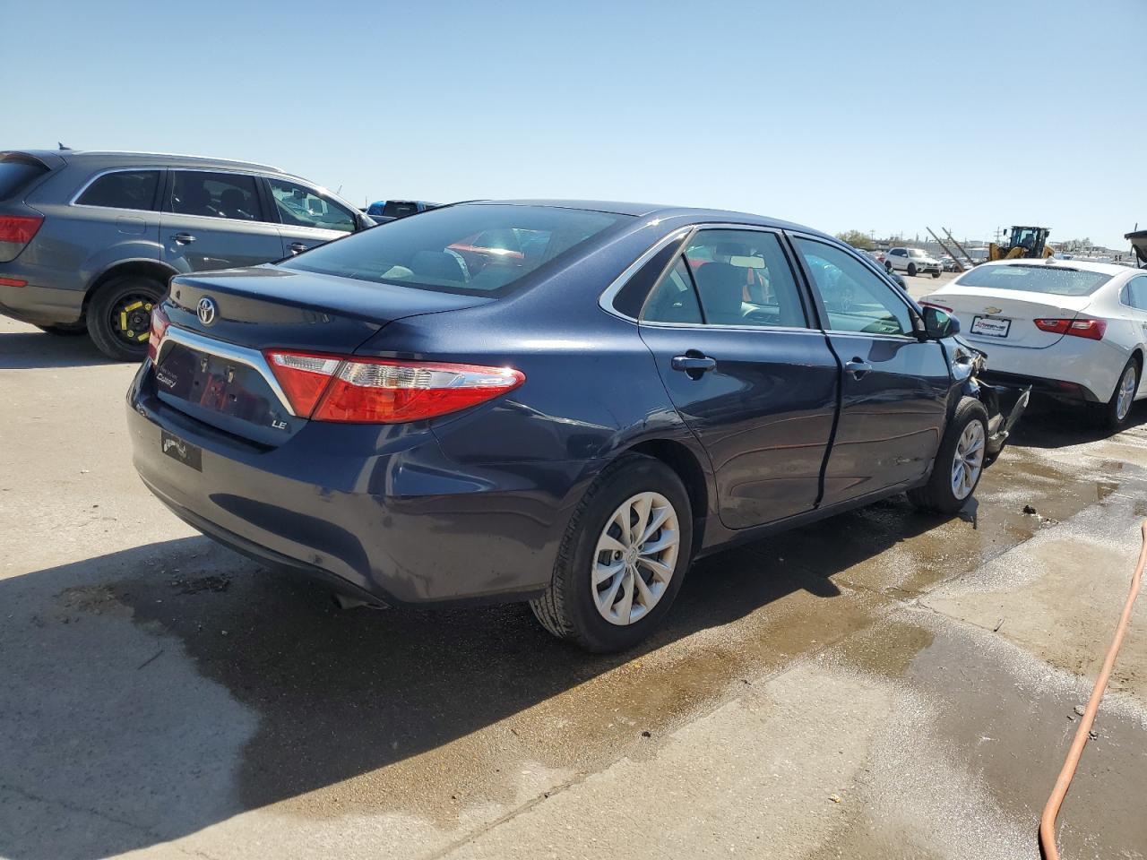 2016 TOYOTA CAMRY LE - Фото 3