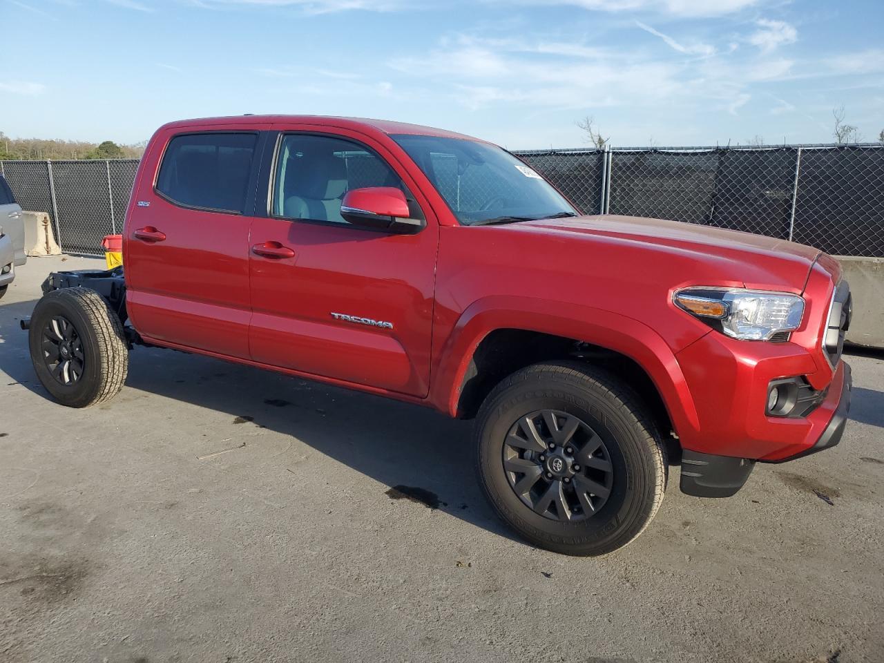 2023 TOYOTA TACOMA DOU - Фото 4