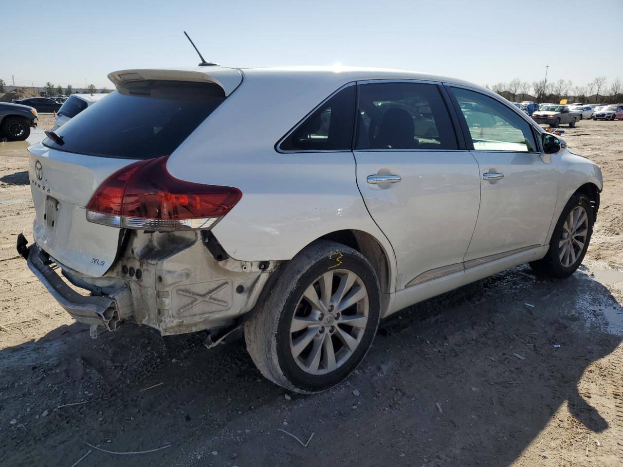 2013 TOYOTA VENZA LE - Фото 3