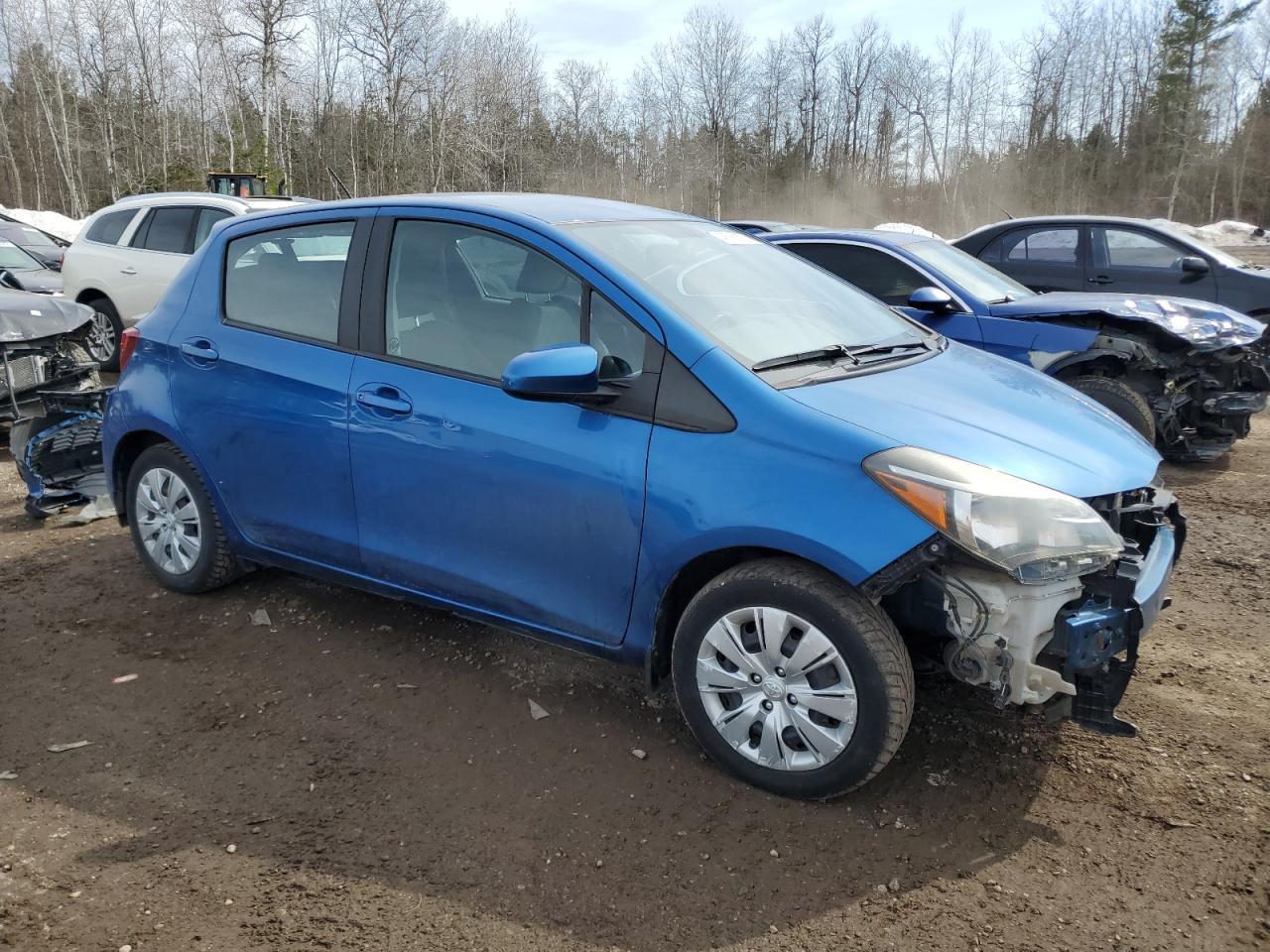 2015 TOYOTA YARIS - Фото 4