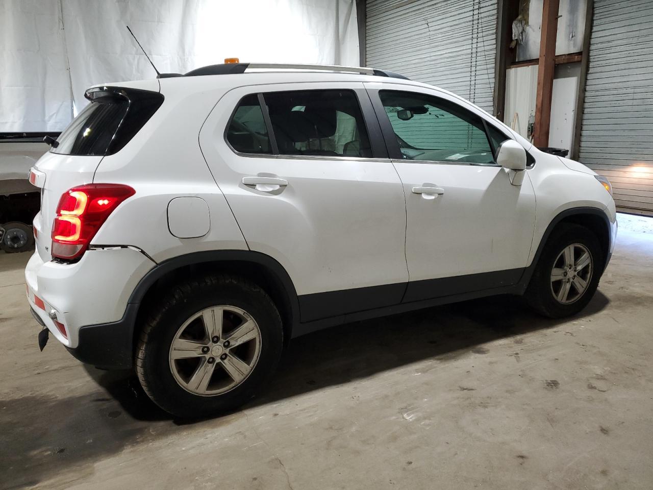 2019 CHEVROLET TRAX 1LT - Фото 3