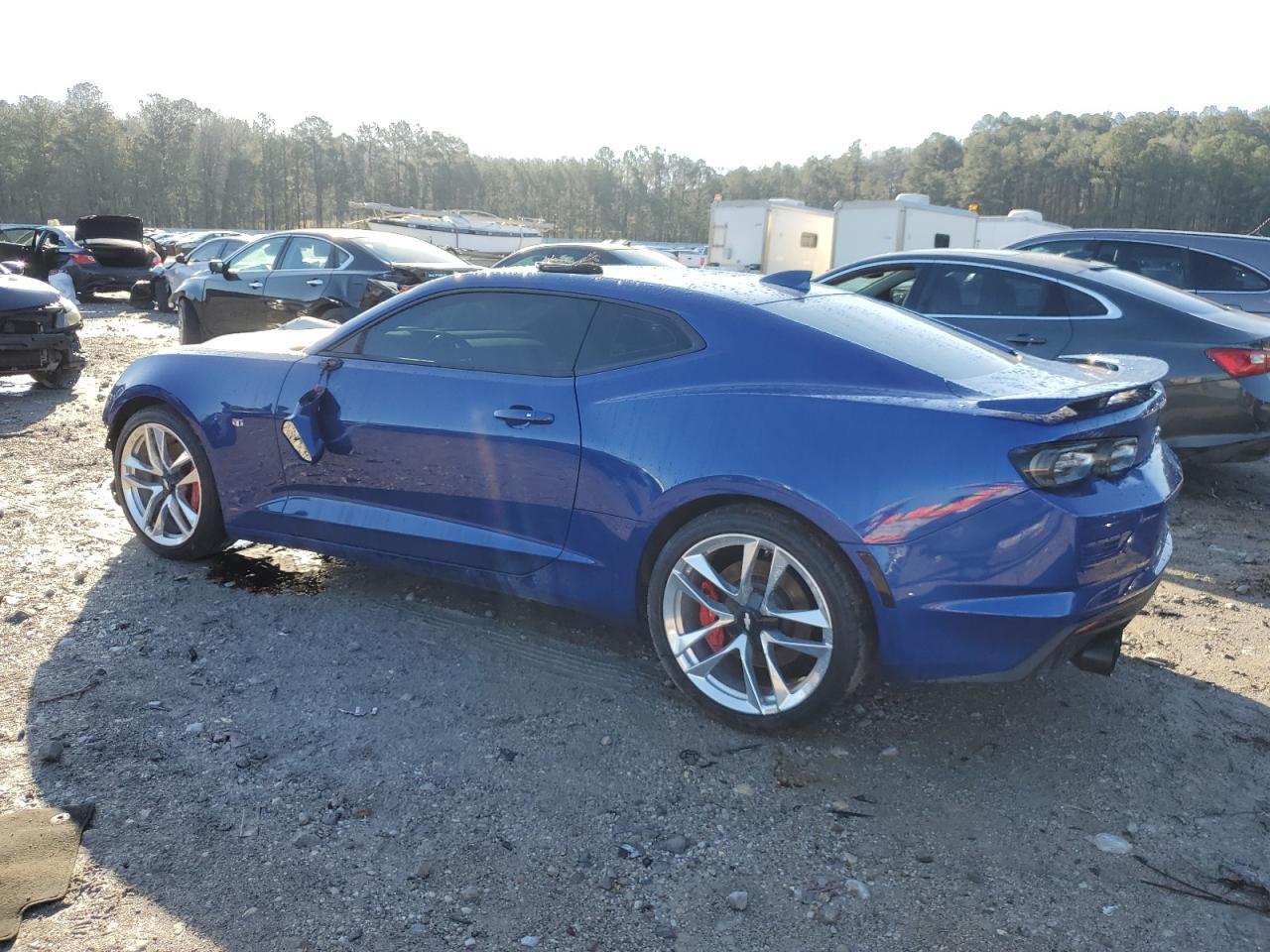 2022 CHEVROLET CAMARO LT1 - Image 2