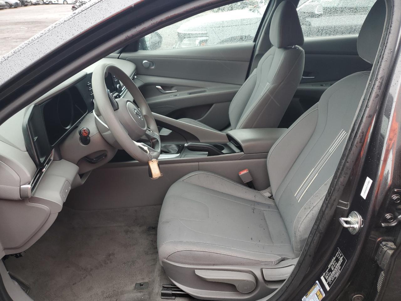 2023 HYUNDAI ELANTRA SE - Image 7