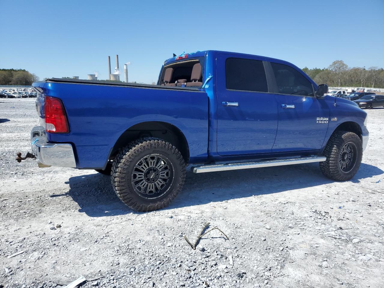 2015 RAM 1500 SLT - Image 3