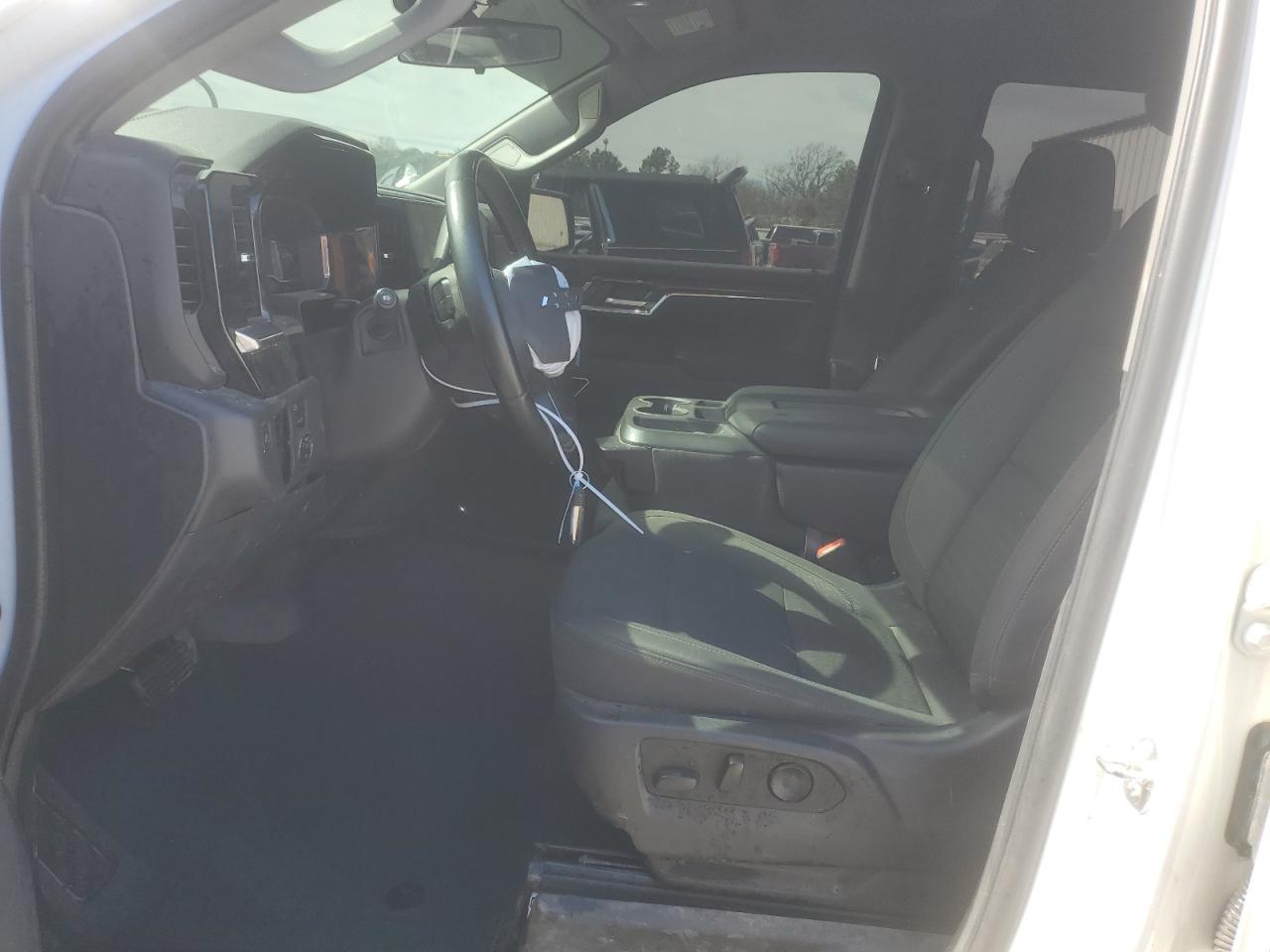 2023 CHEVROLET SILVERADO - Image 7