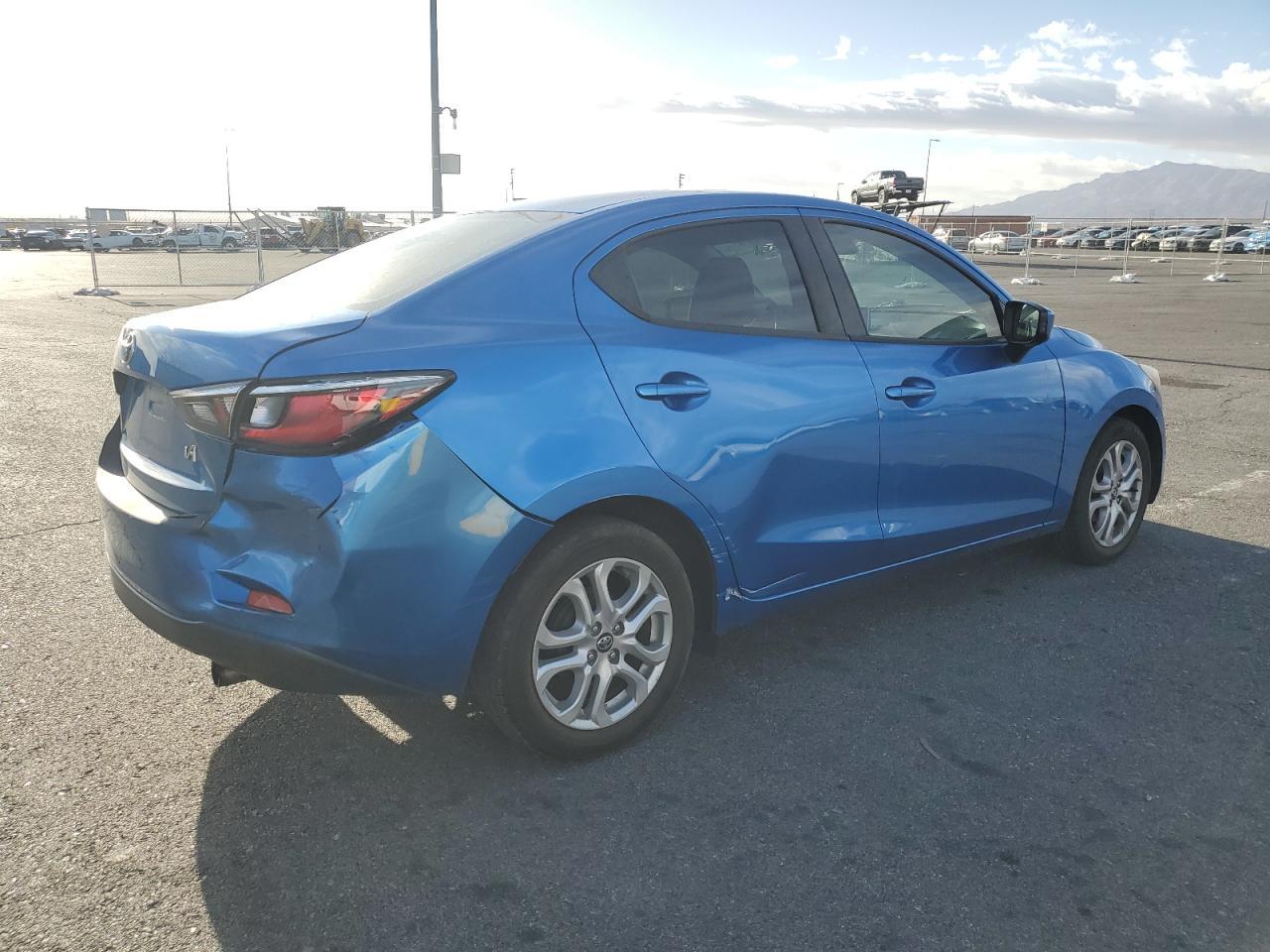 2017 TOYOTA YARIS IA - Image 3