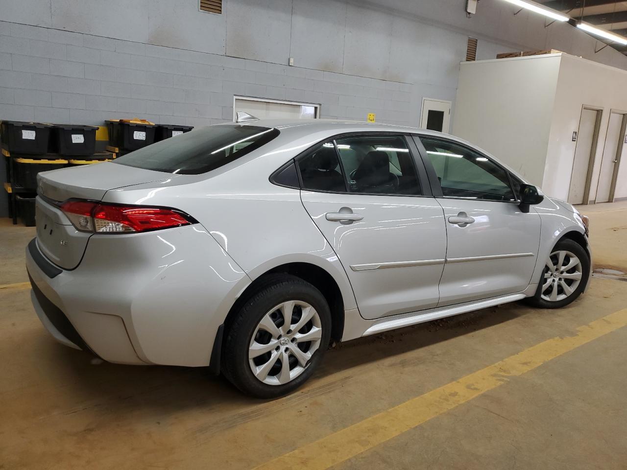2022 TOYOTA COROLLA LE - Image 3