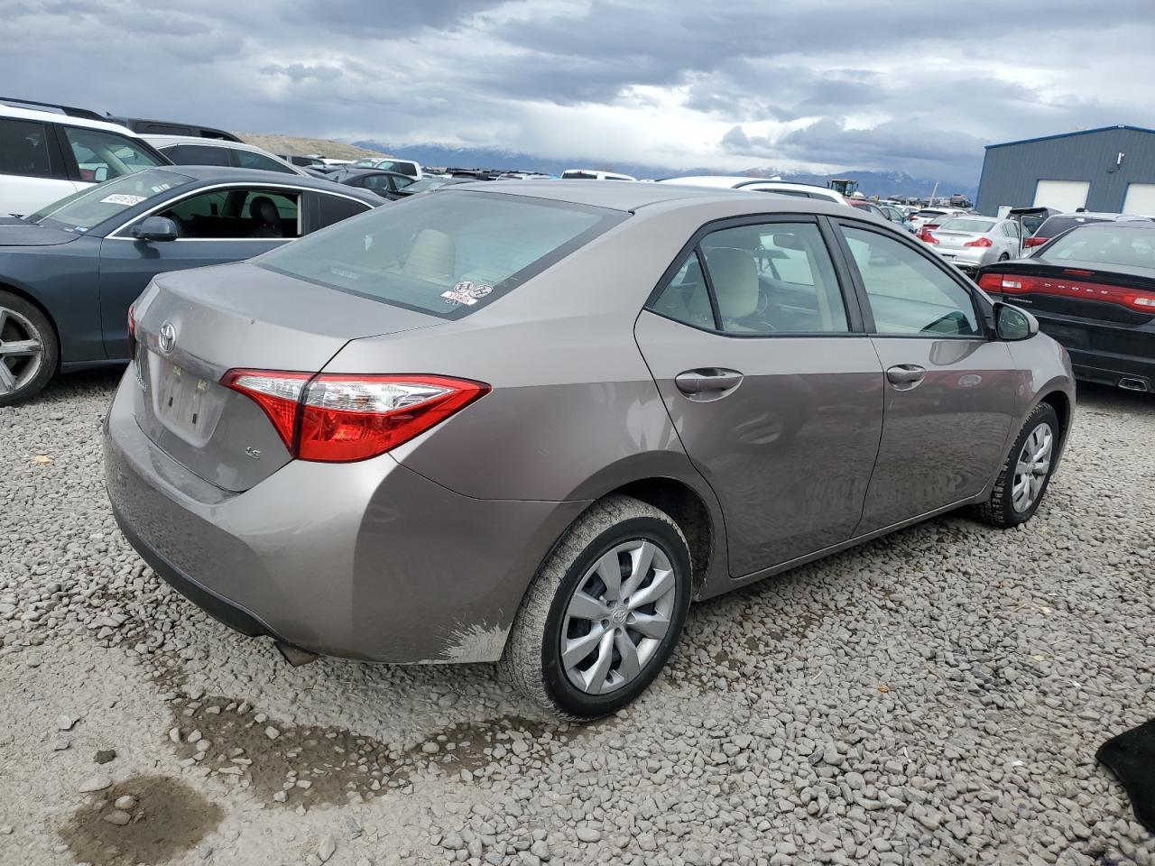 2015 TOYOTA COROLLA L - Image 3