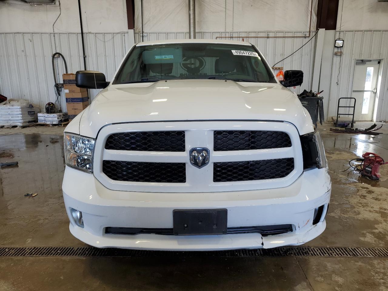 2017 RAM 1500 ST - Image 5