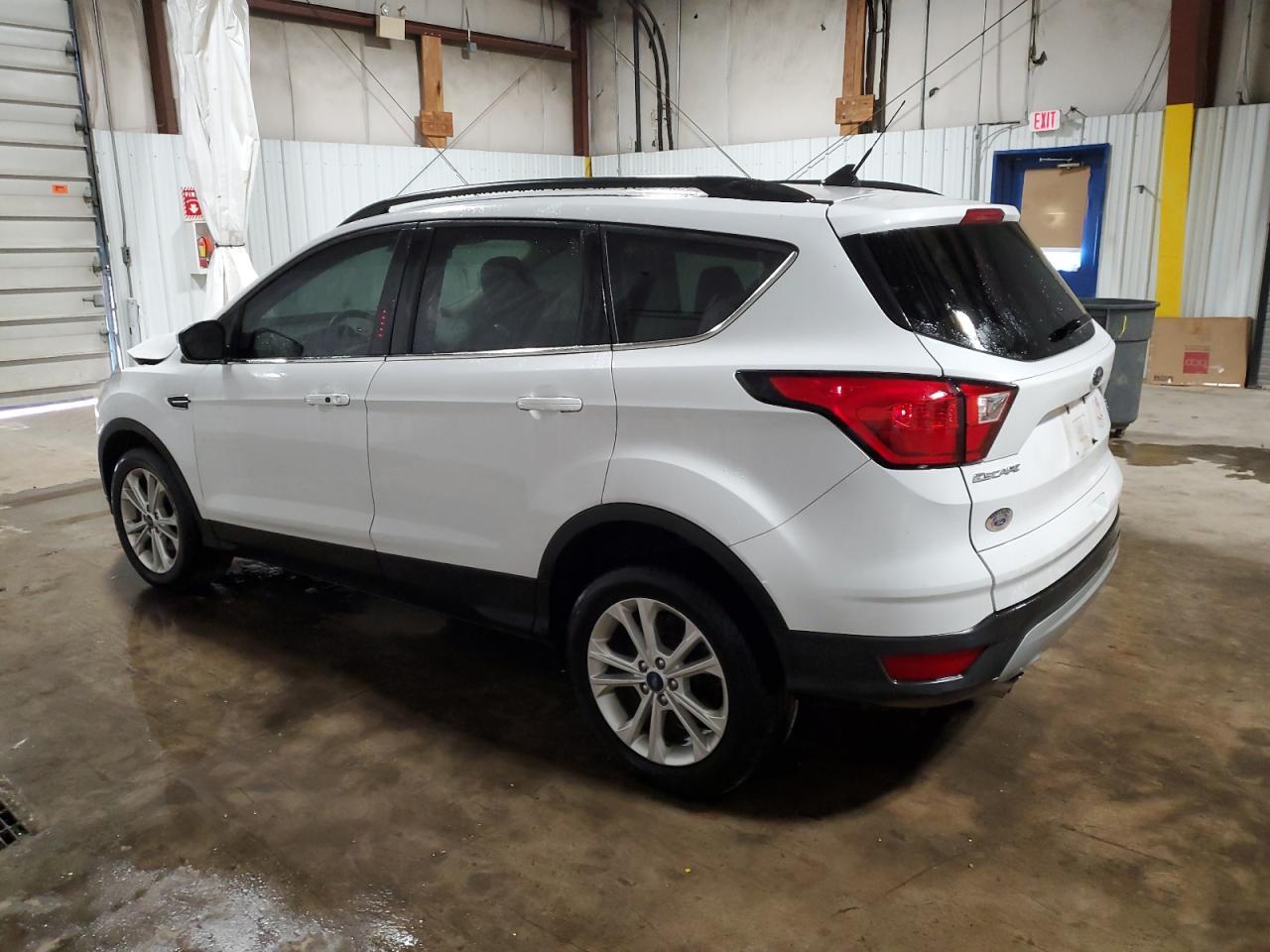 2019 FORD ESCAPE SEL - Фото 2