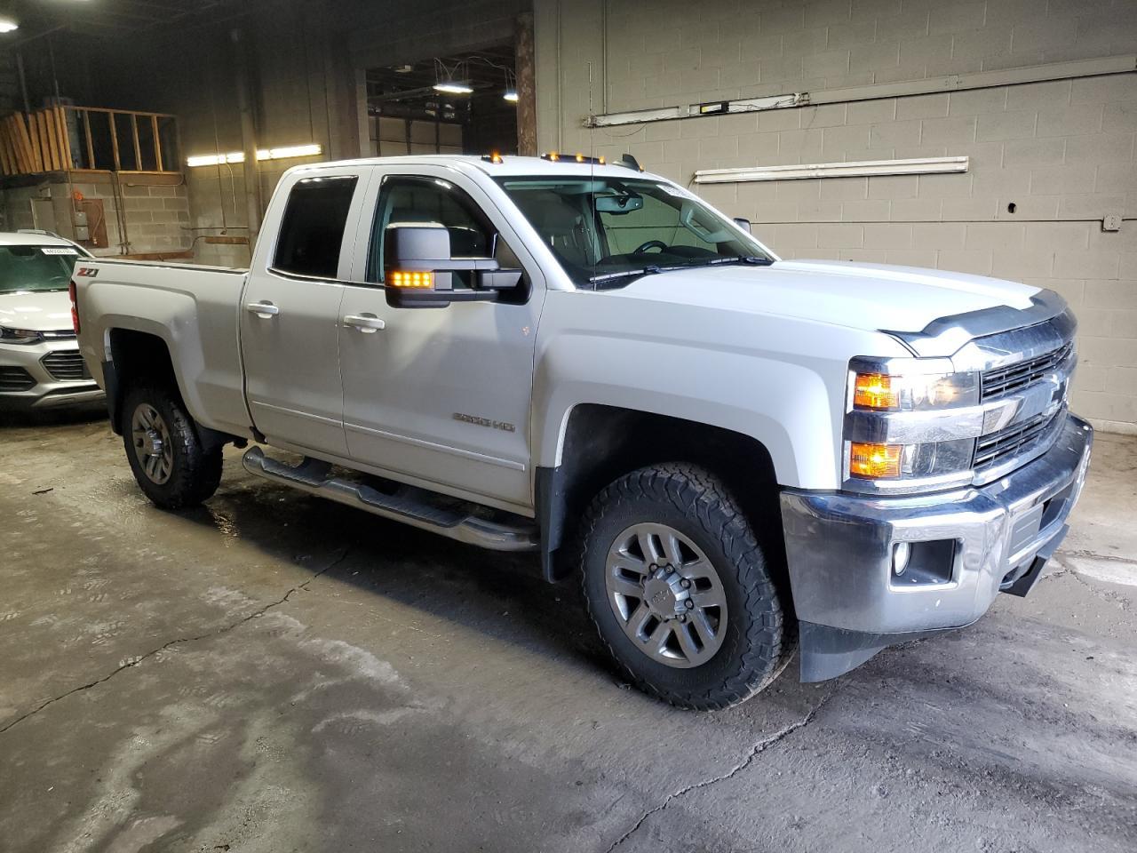 2016 CHEVROLET SILVERADO - Фото 4