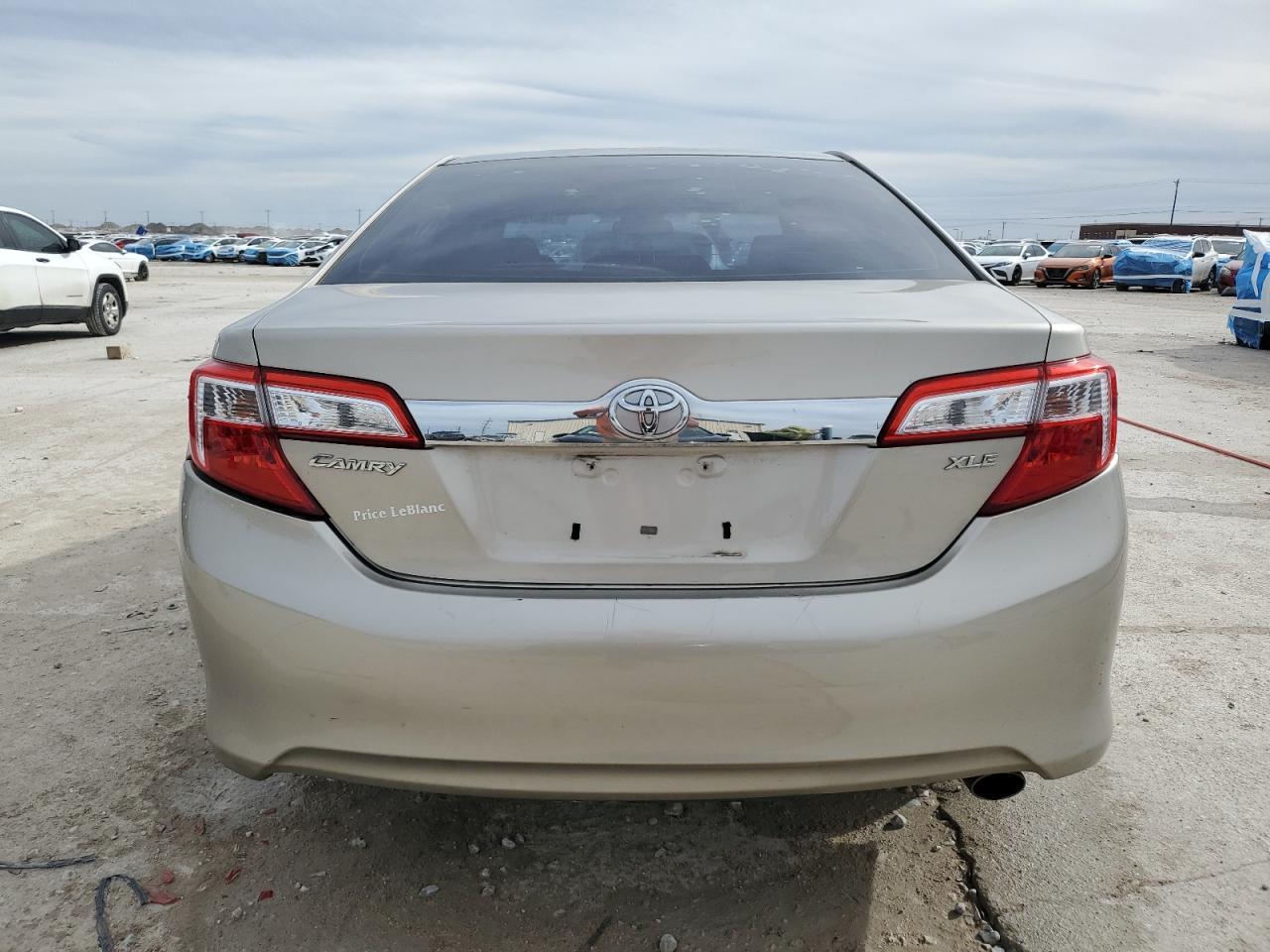 2014 TOYOTA CAMRY L - Image 6