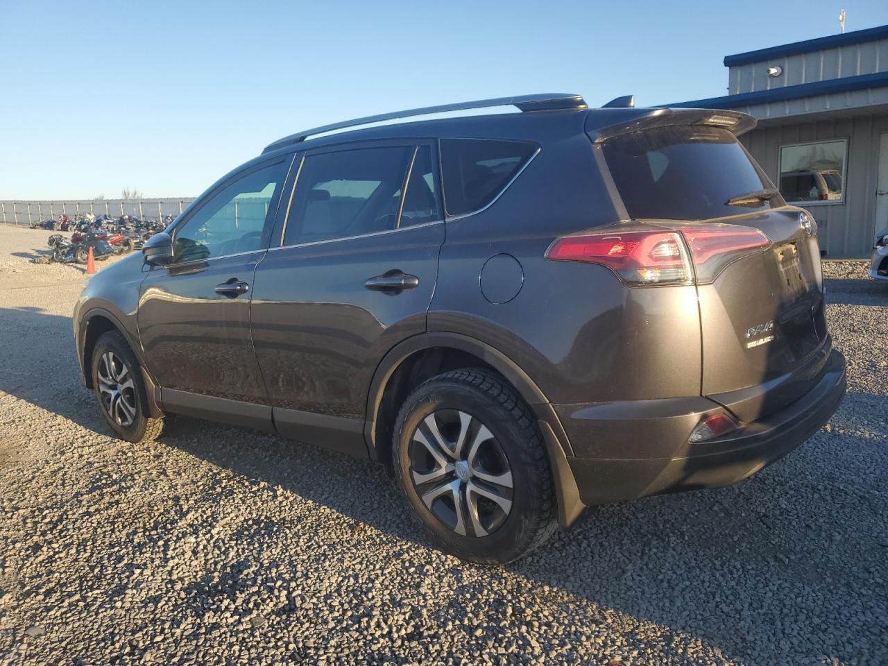 2018 TOYOTA RAV4 LE - Image 2