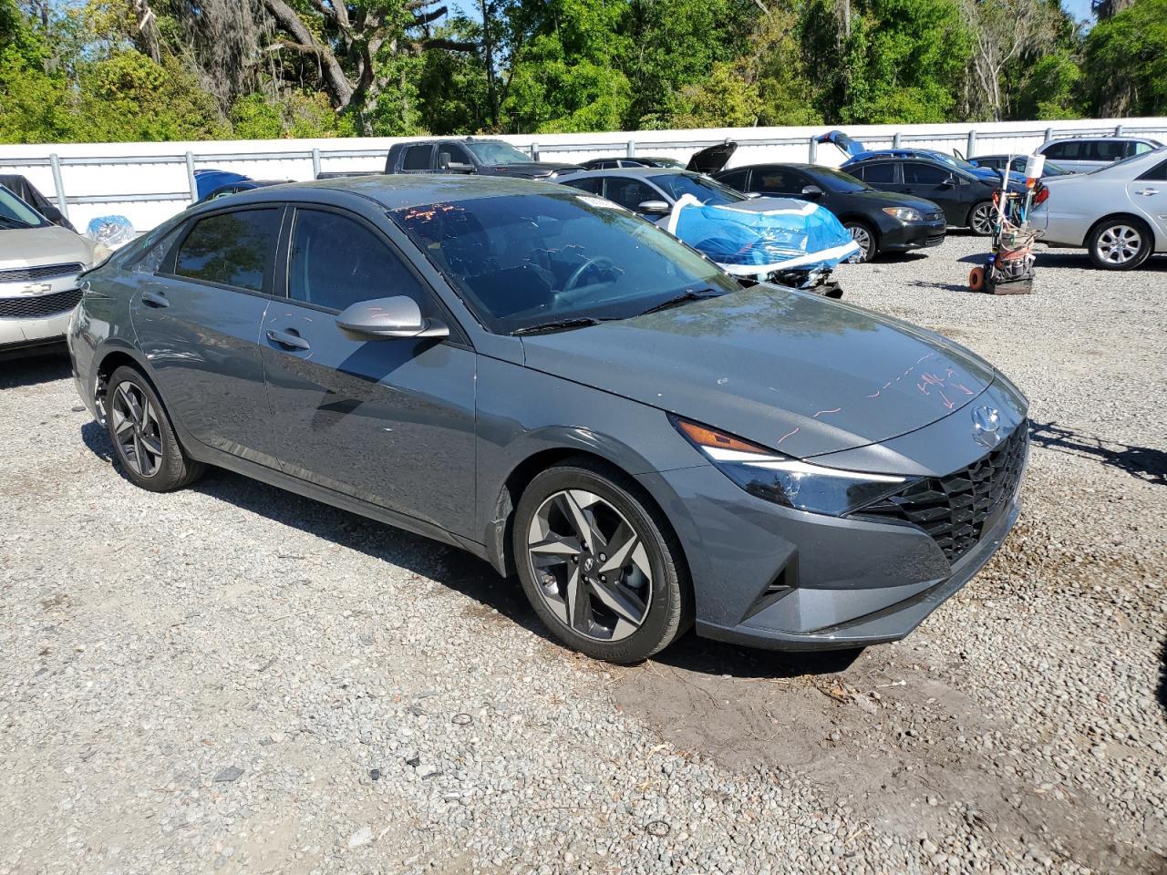 2023 HYUNDAI ELANTRA SE - Фото 4
