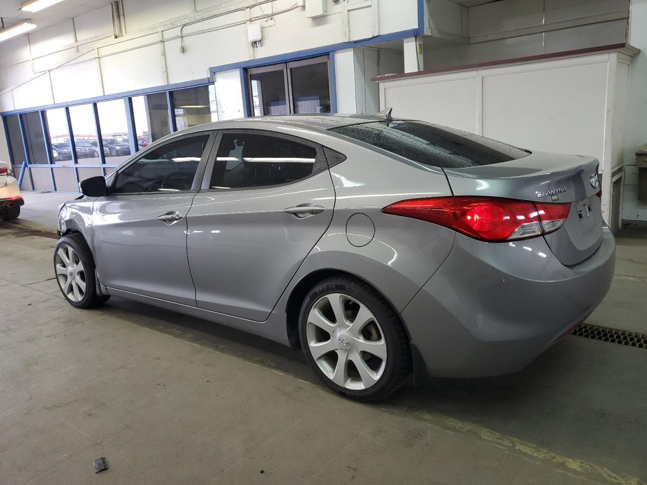 2013 HYUNDAI ELANTRA GL - Фото 2