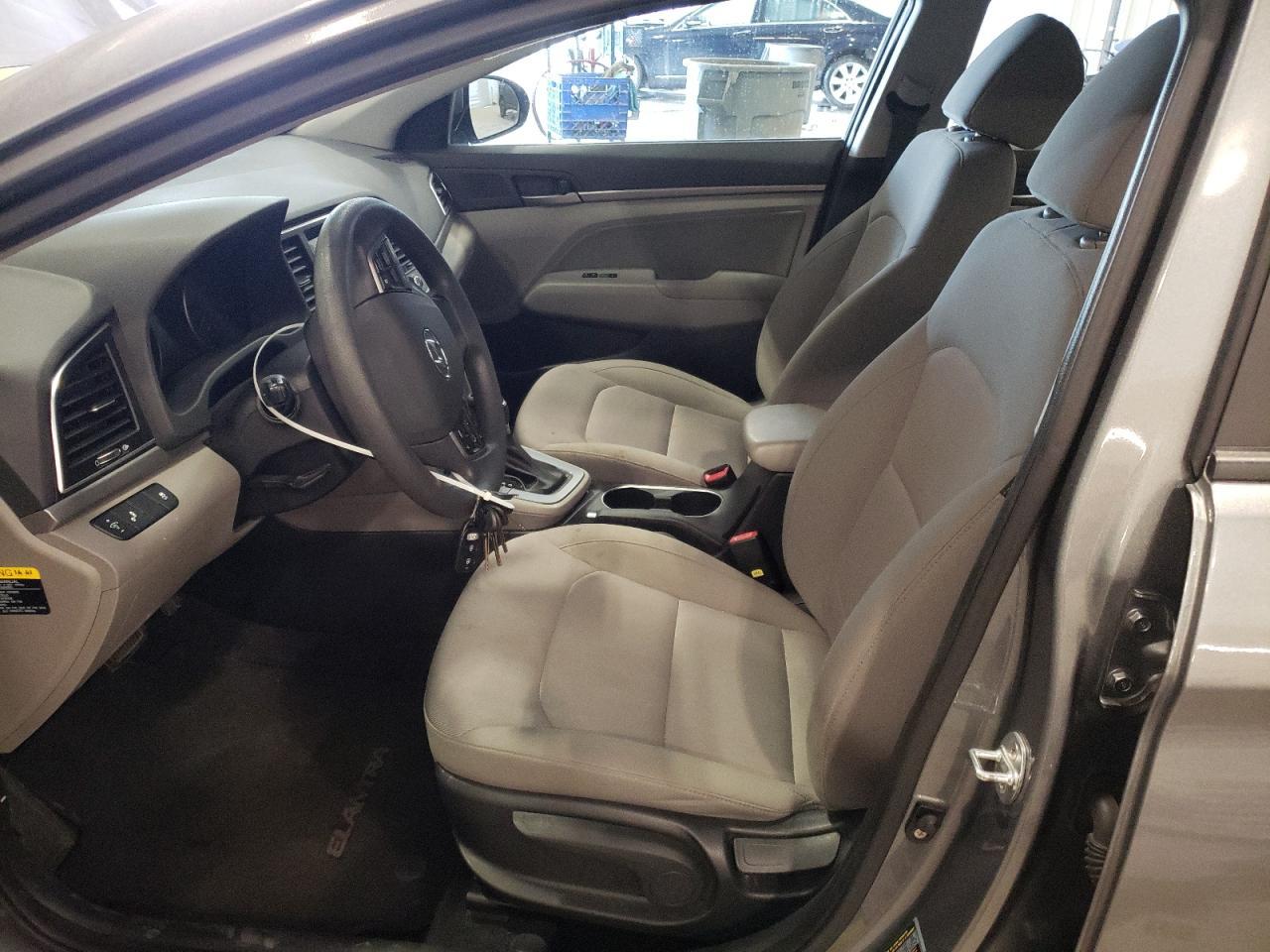 2018 HYUNDAI ELANTRA SE - Фото 7