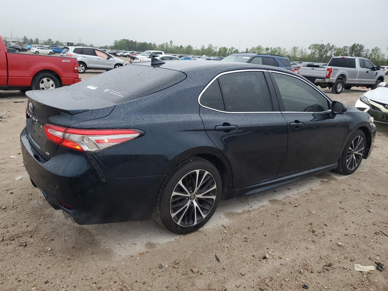 2019 TOYOTA CAMRY L - Image 3
