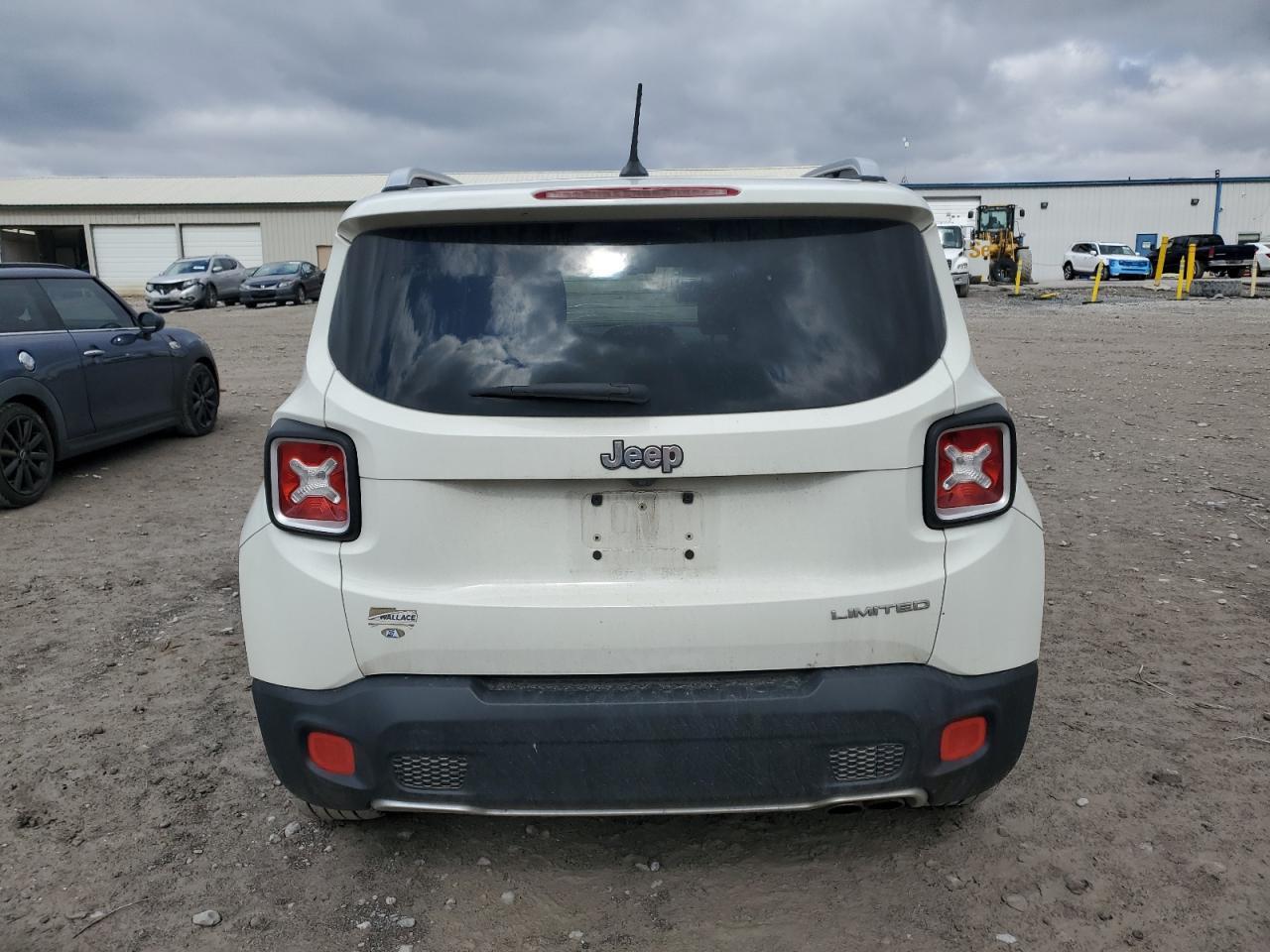2016 JEEP RENEGADE L - Image 6