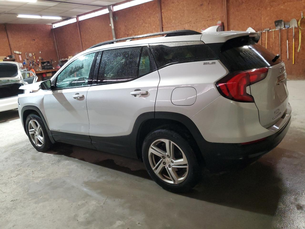 2018 GMC TERRAIN SL - Фото 2
