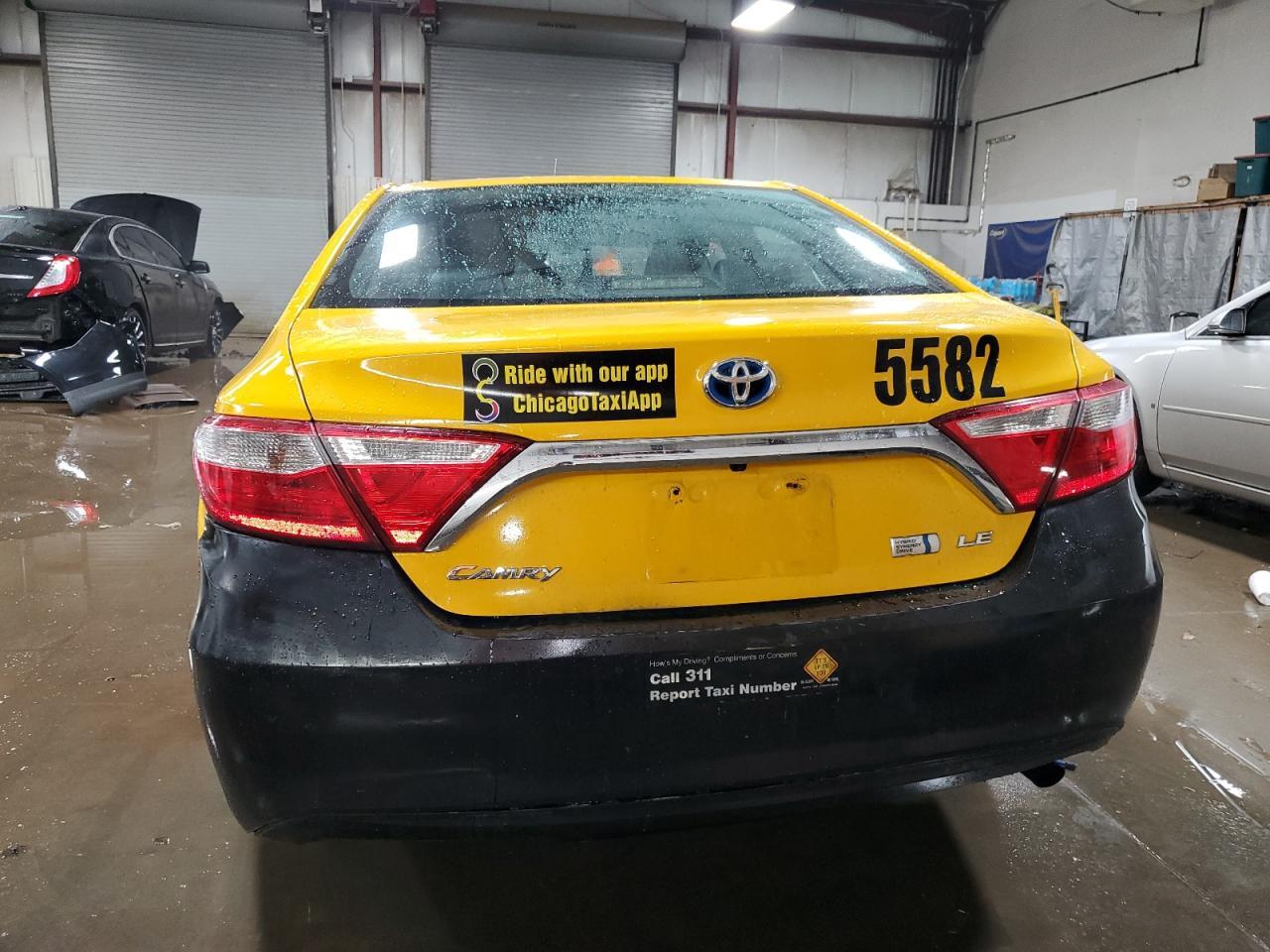 2017 TOYOTA CAMRY HYBR - Image 6