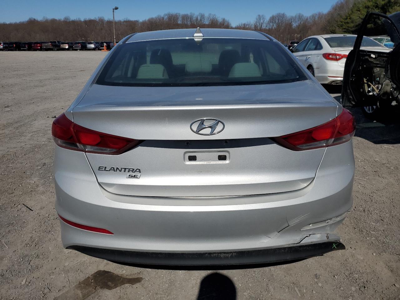 2017 HYUNDAI ELANTRA SE - Фото 6