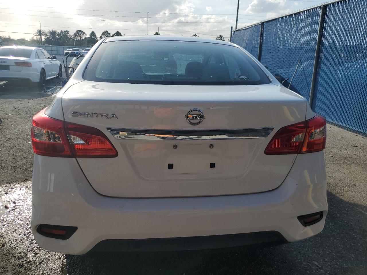 2016 NISSAN SENTRA S - Фото 6