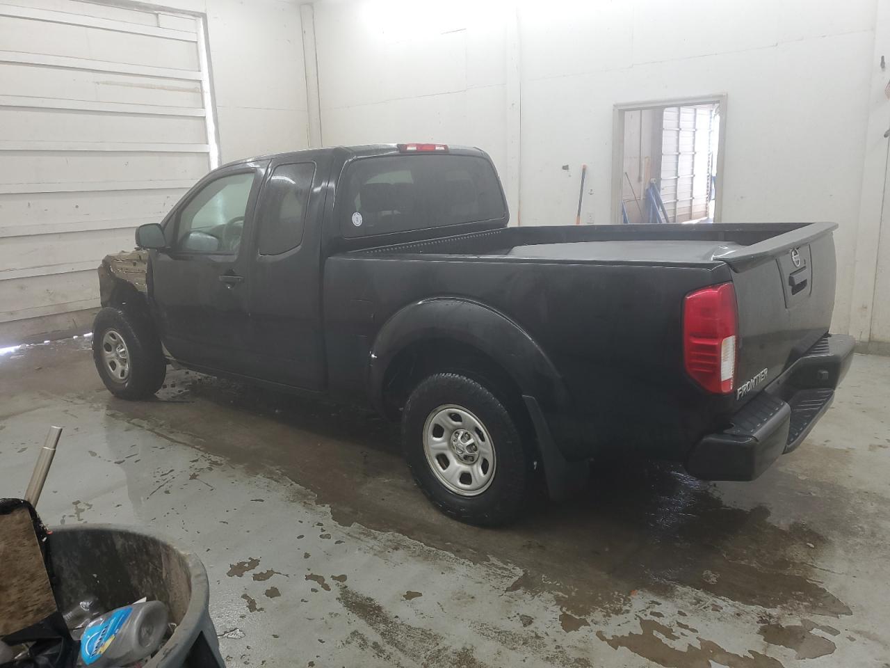 2019 NISSAN FRONTIER S - Image 2