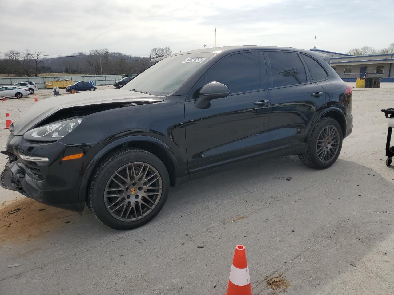 2018 PORSCHE CAYENNE
