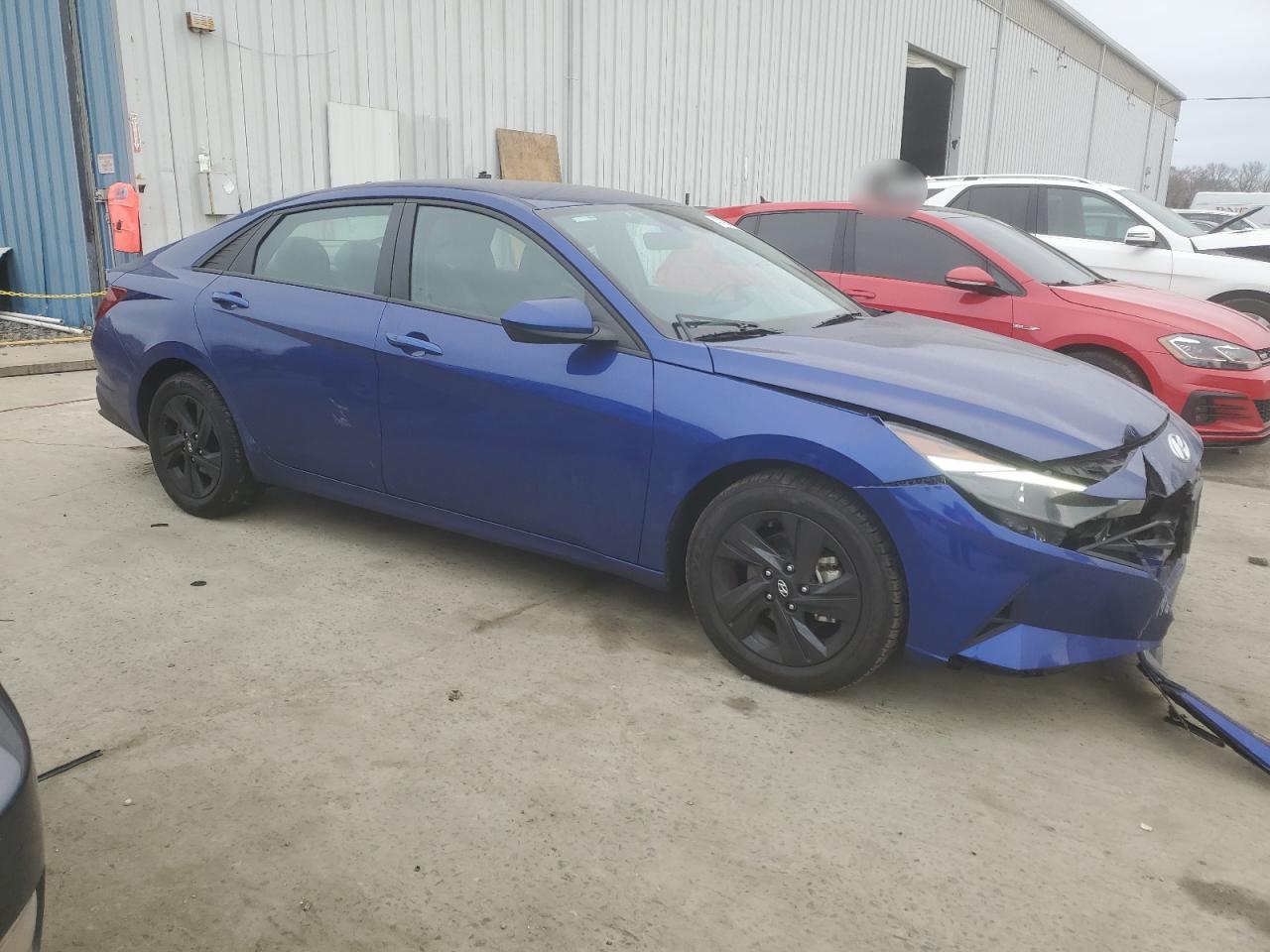 2022 HYUNDAI ELANTRA SE - Image 4