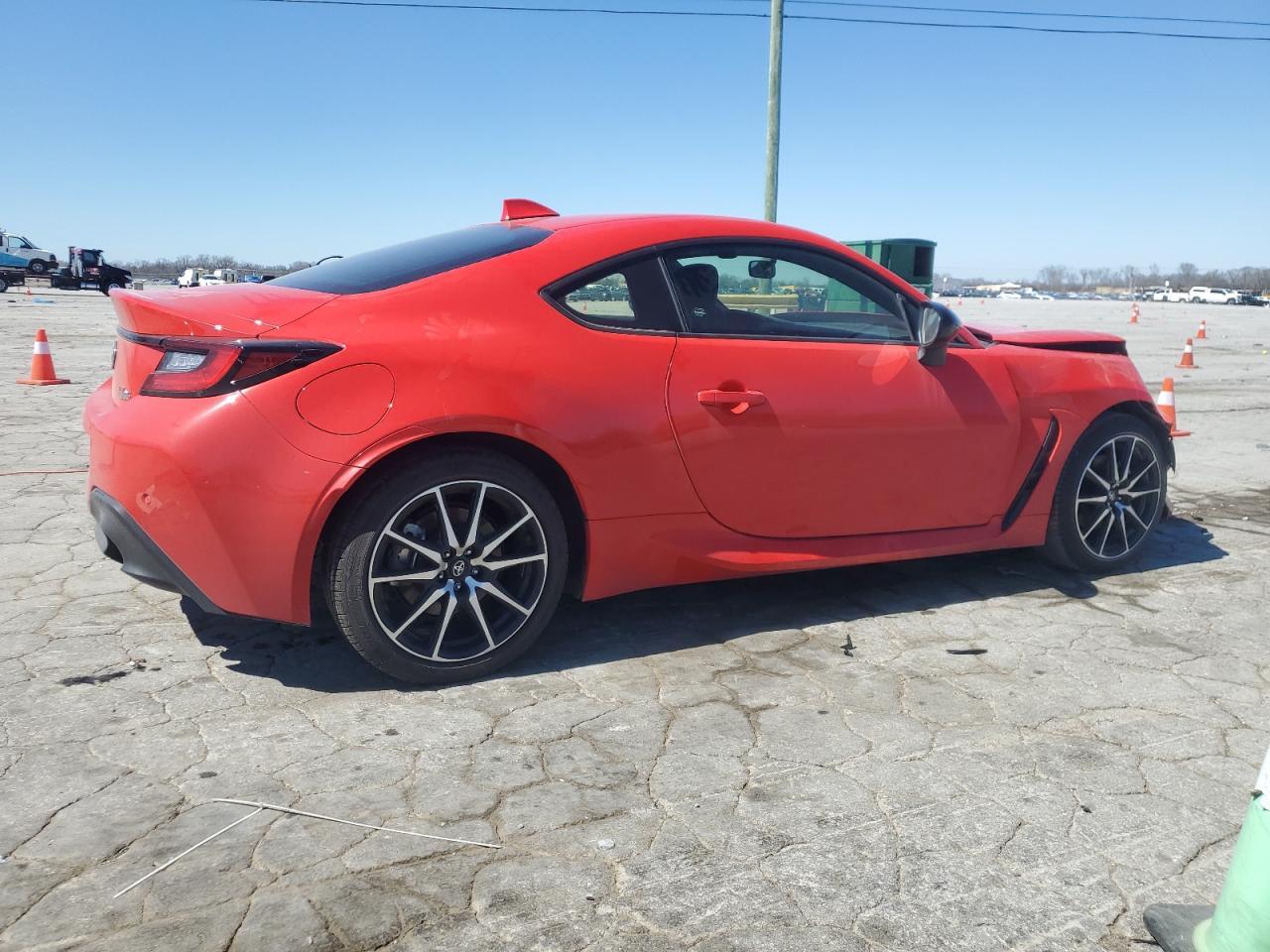 2023 TOYOTA GR 86 - Image 3