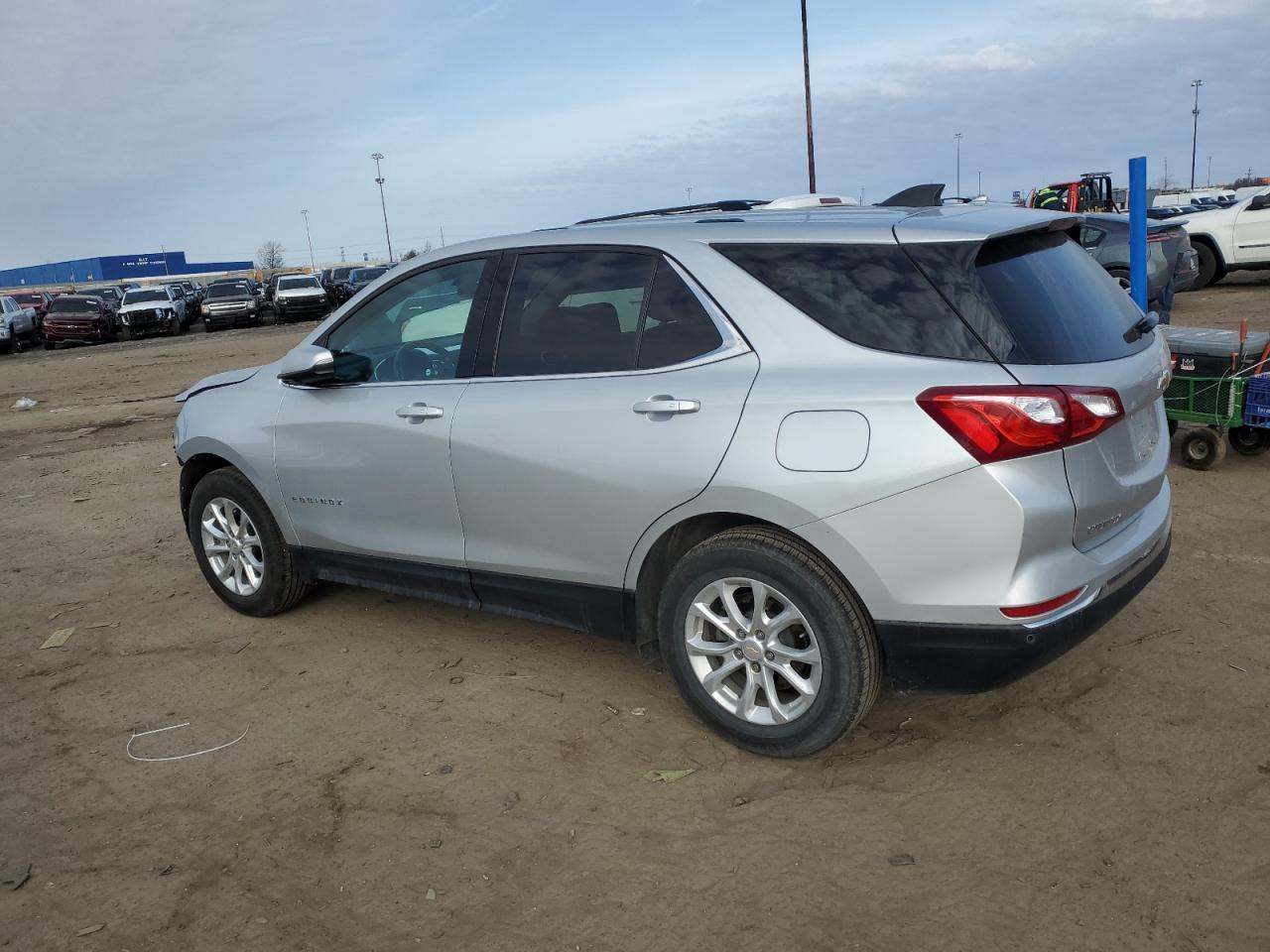 2019 CHEVROLET EQUINOX LT - Image 2