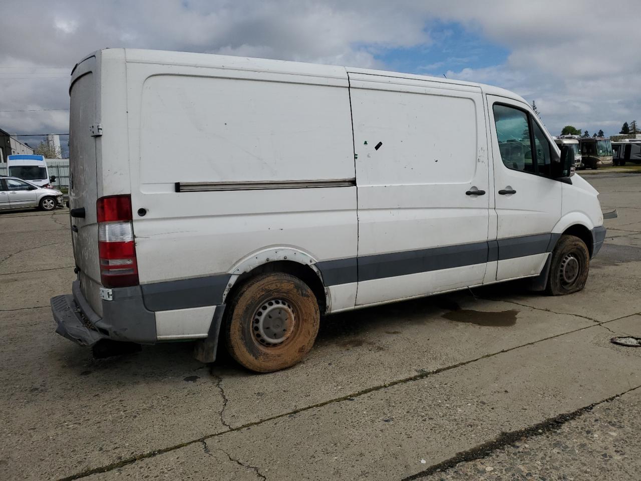 2013 MERCEDES-BENZ SPRINTER 2 - Image 3