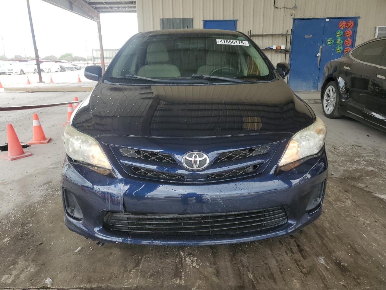 2013 TOYOTA COROLLA BA - Фото 5