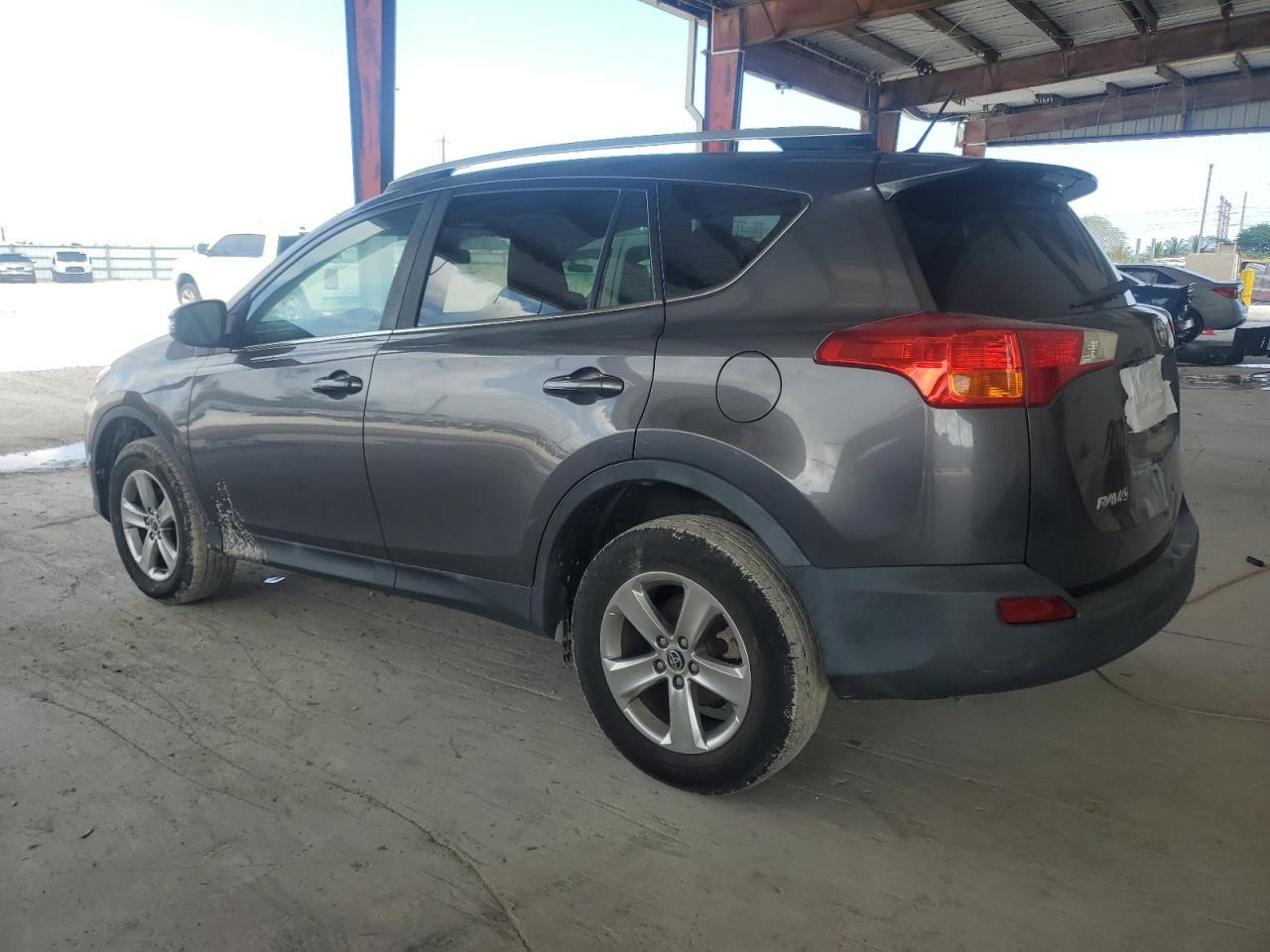 2015 TOYOTA RAV4 XLE - Image 2