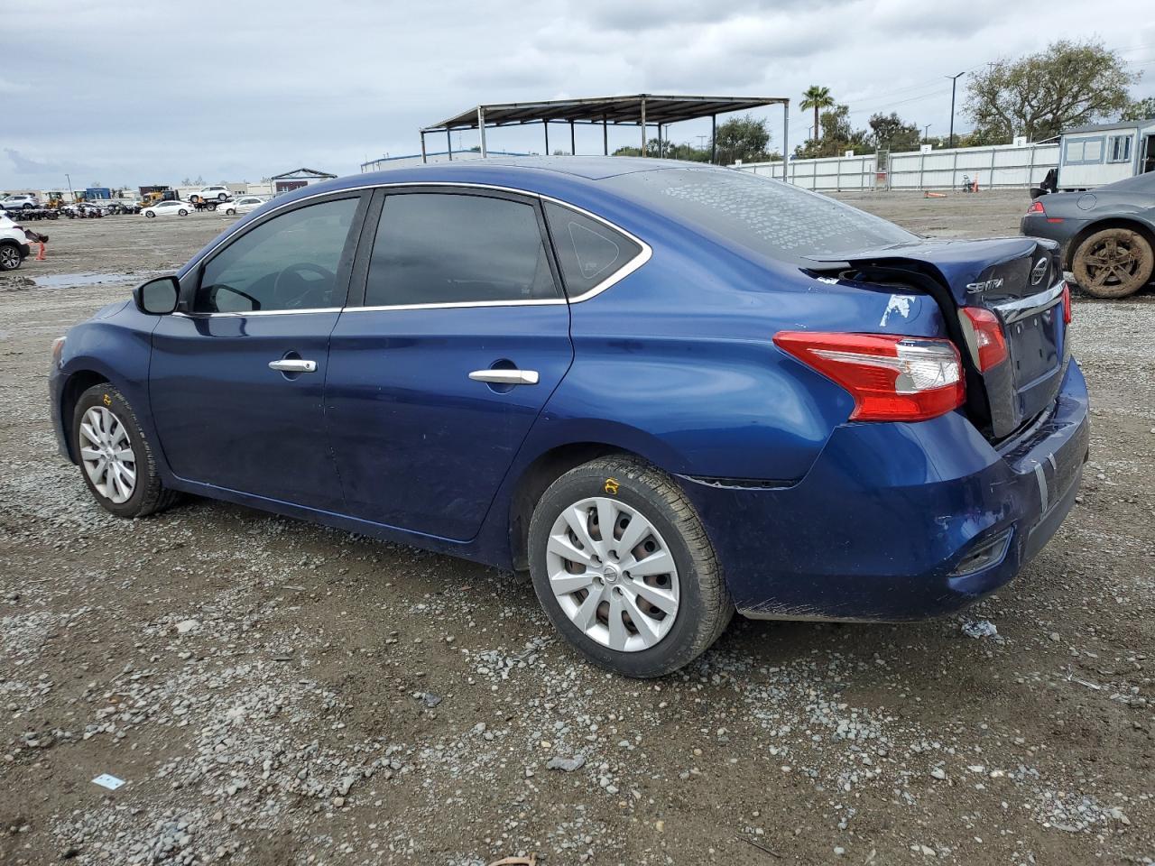2018 NISSAN SENTRA S - Фото 2
