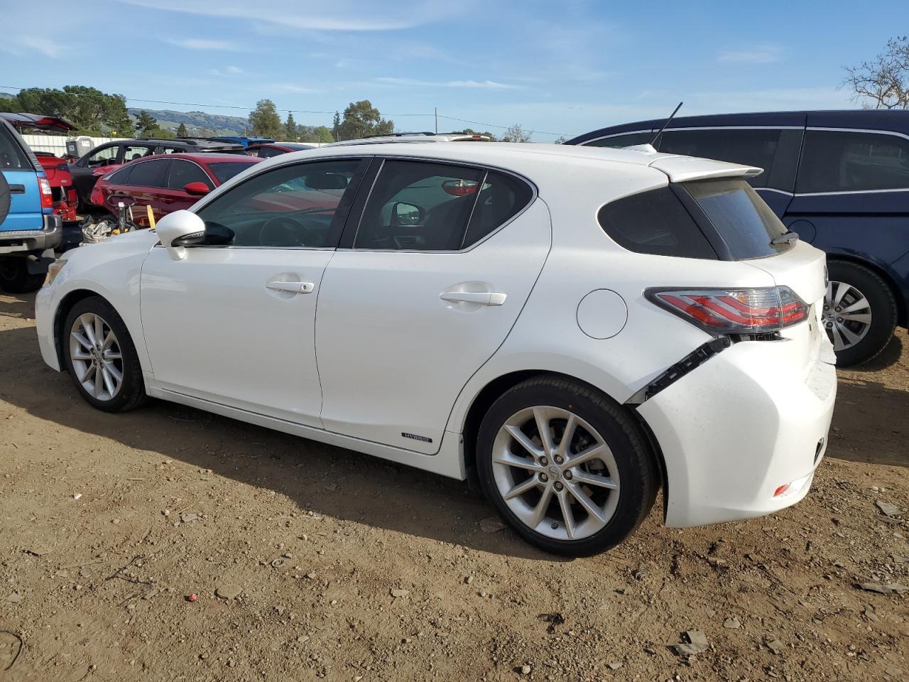 2013 LEXUS CT 200 - Фото 2