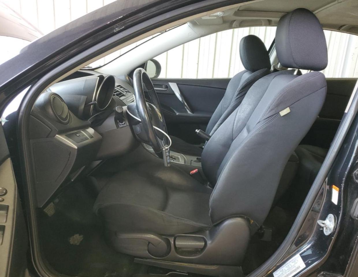 2010 MAZDA 3 S - Image 7