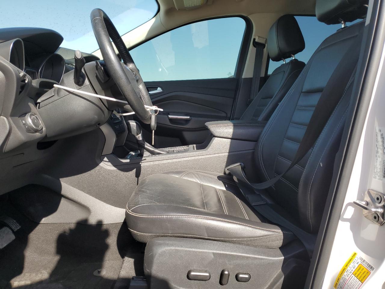 2017 FORD ESCAPE SE - Фото 7