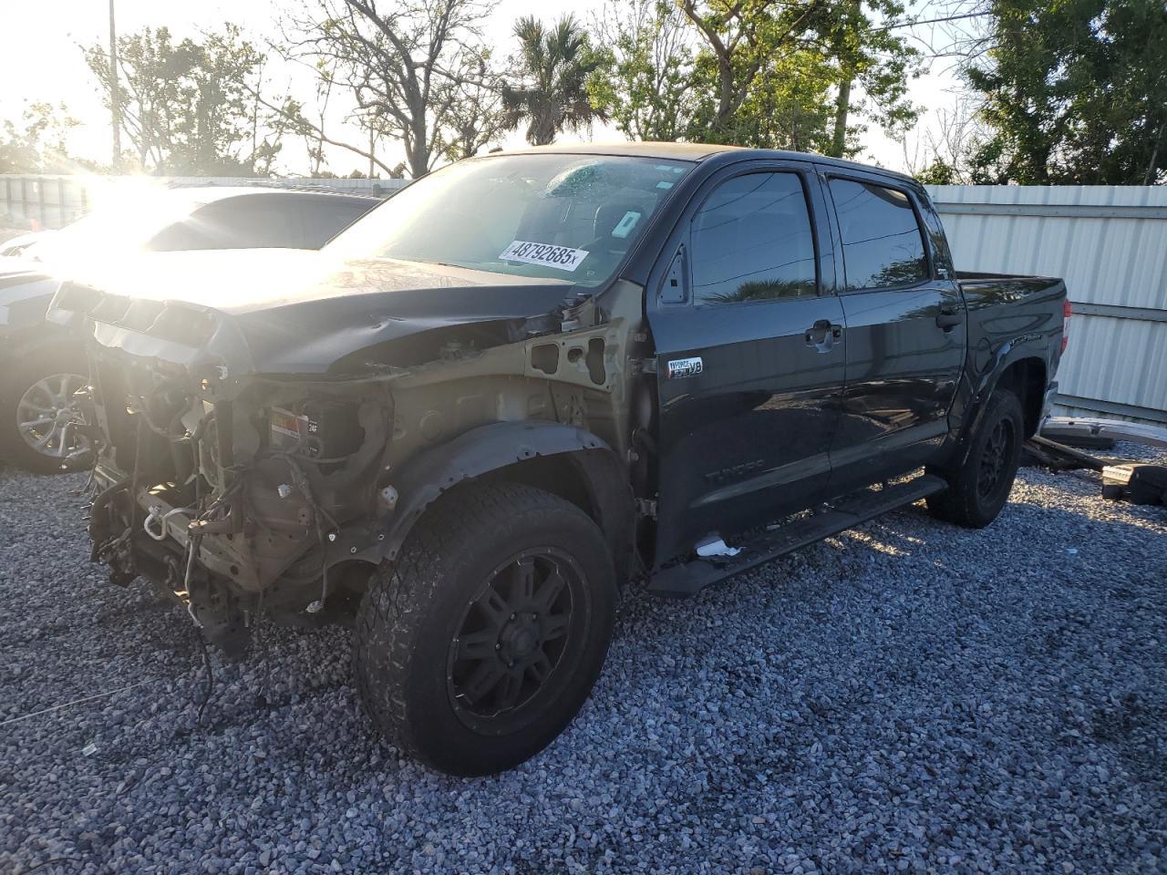 2015 TOYOTA TUNDRA CRE