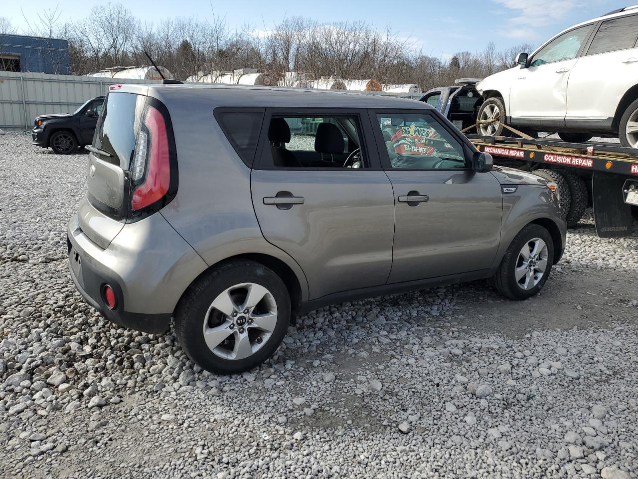 2017 KIA SOUL - Фото 3